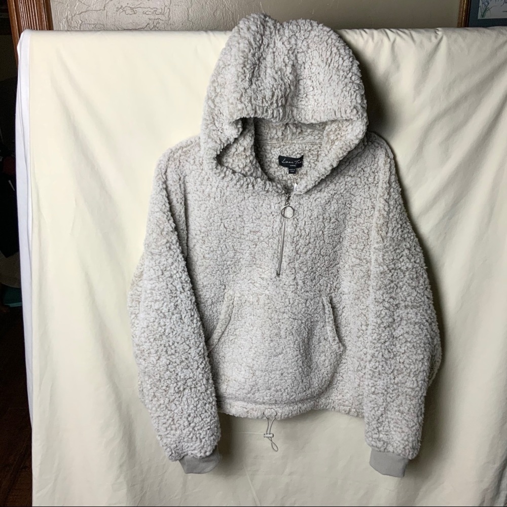 NWT Love Tree Beige Gray Faux Fur Short Hoodie Lg